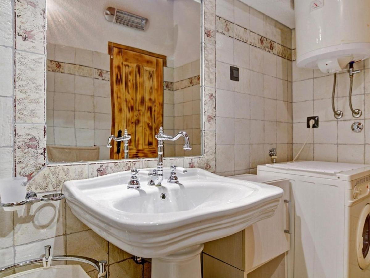 Lovely Holiday Home In Starigrad Starigrad Paklenica Exterior foto