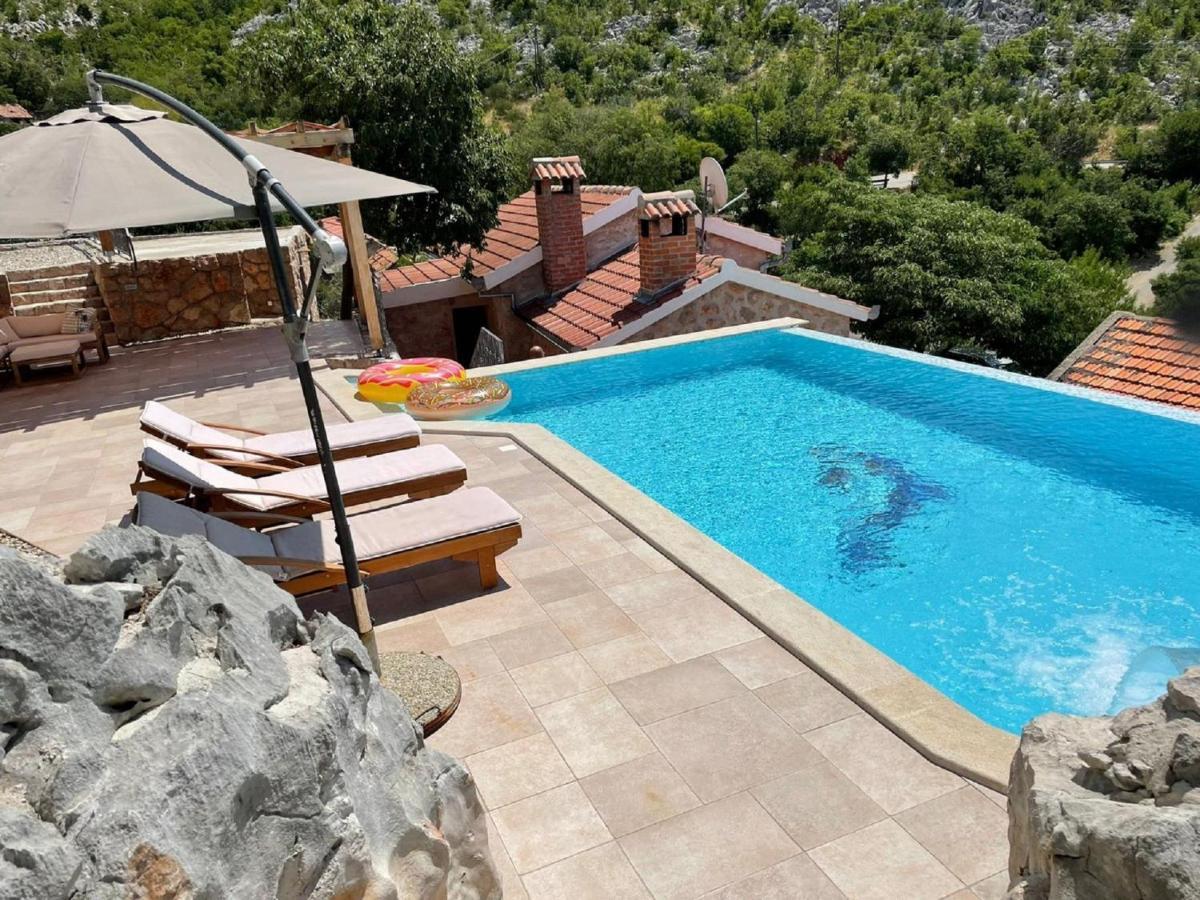 Lovely Holiday Home In Starigrad Starigrad Paklenica Exterior foto